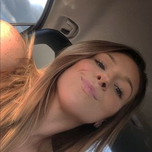 Meet your Posher, Kellie